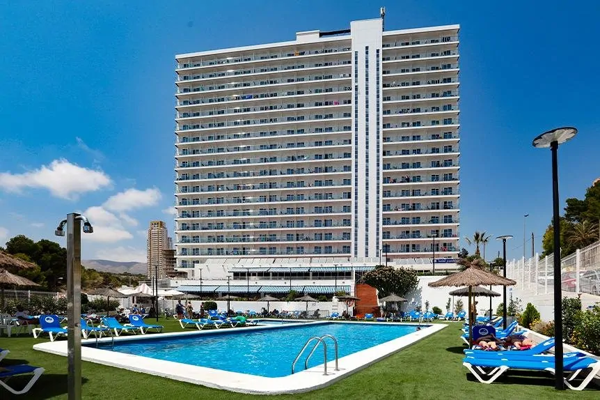 Comfortabel 3-sterrenhotel aan het Poniente strand