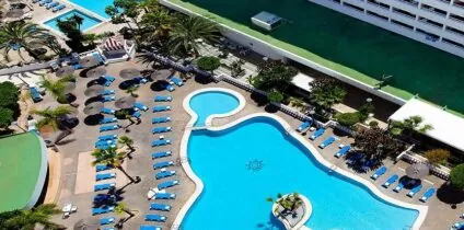 3-sterrenhotel gelegen op ca. 400m van het strand